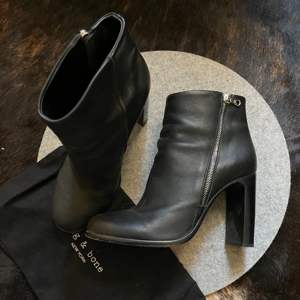 Rag & Bone Black Leather Zip 4" Heel Booties - Size 41